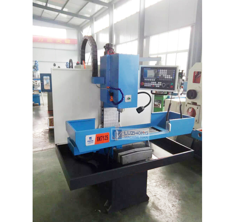 XK7125 CNC Milling Machine / XH7125 Vertical Machining Center