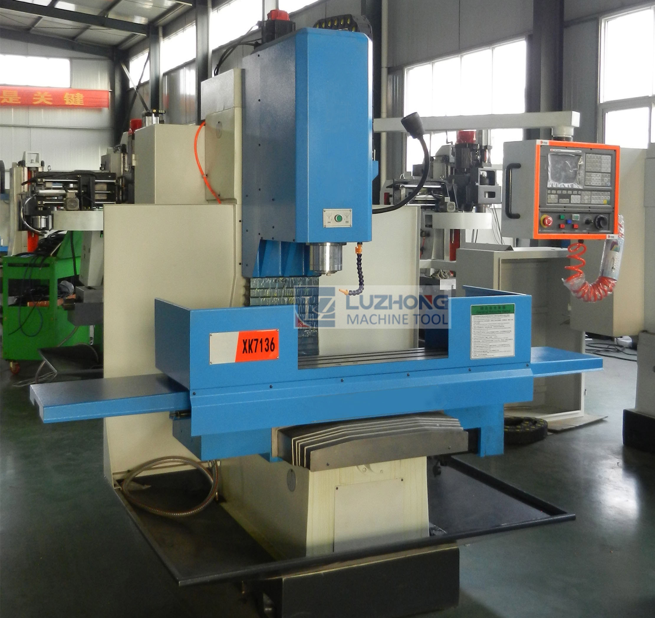 XK7136 CNC Milling Machine/XH7136 Vertical Machining Center - CNC