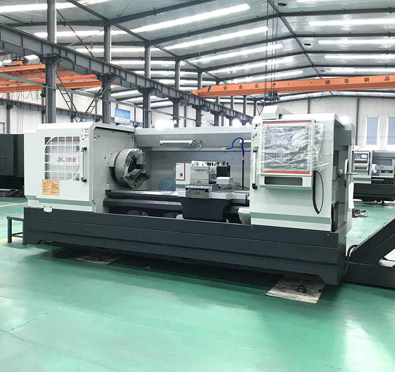QK1319 CNC Pipe Threading Lathe Machine 